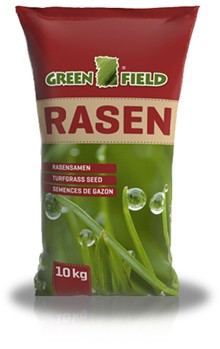 Produktbild von Greenfield GF 311 repräsentativer Sportrasen RSM 3.1 Rasensamen in einer roten Verpackung mit 10 kg Inhalt und Grashalme mit Wassertropfen im Vordergrund.